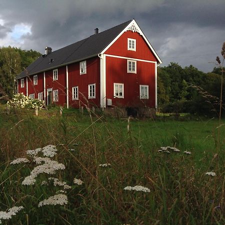 La Maison Rouge De Slaetten Bed And Breakfast Vilshult Exterior foto